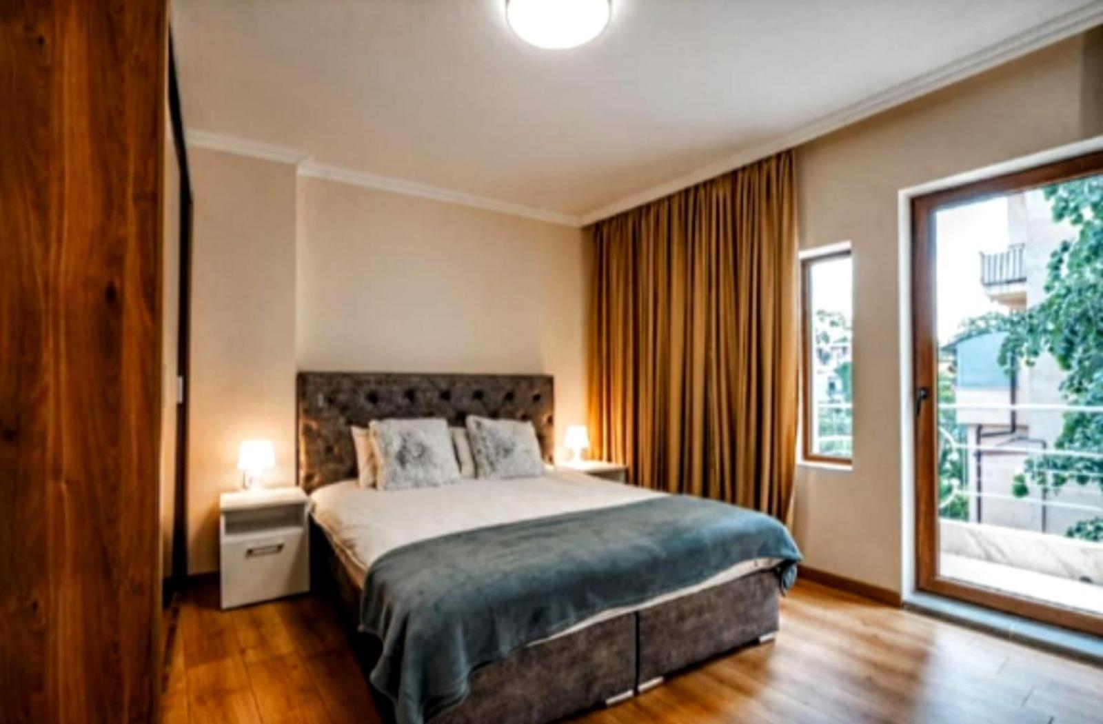 2-Bedroom Flat - Sunny Balcony Пловдив Екстериор снимка