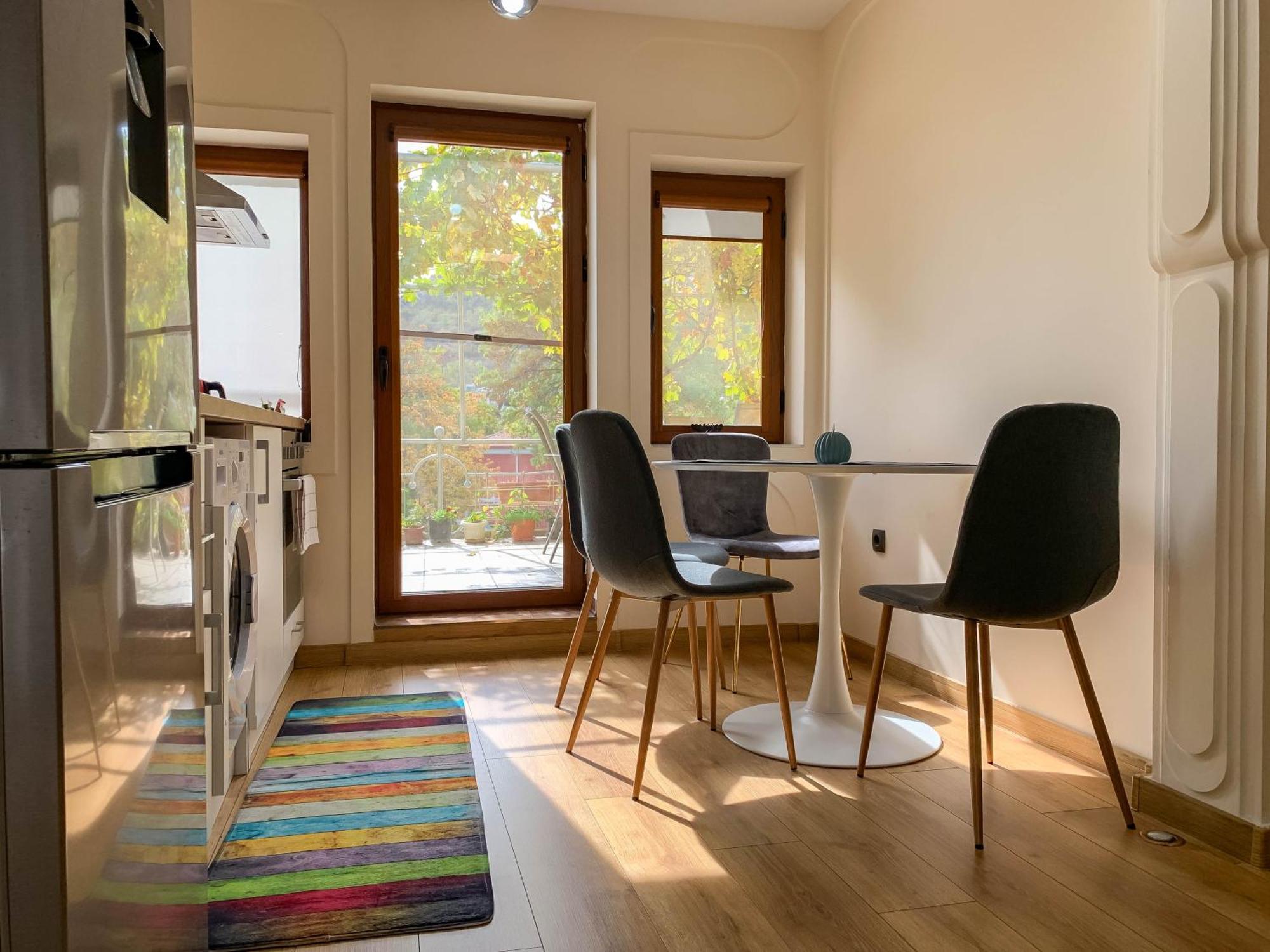 2-Bedroom Flat - Sunny Balcony Пловдив Екстериор снимка
