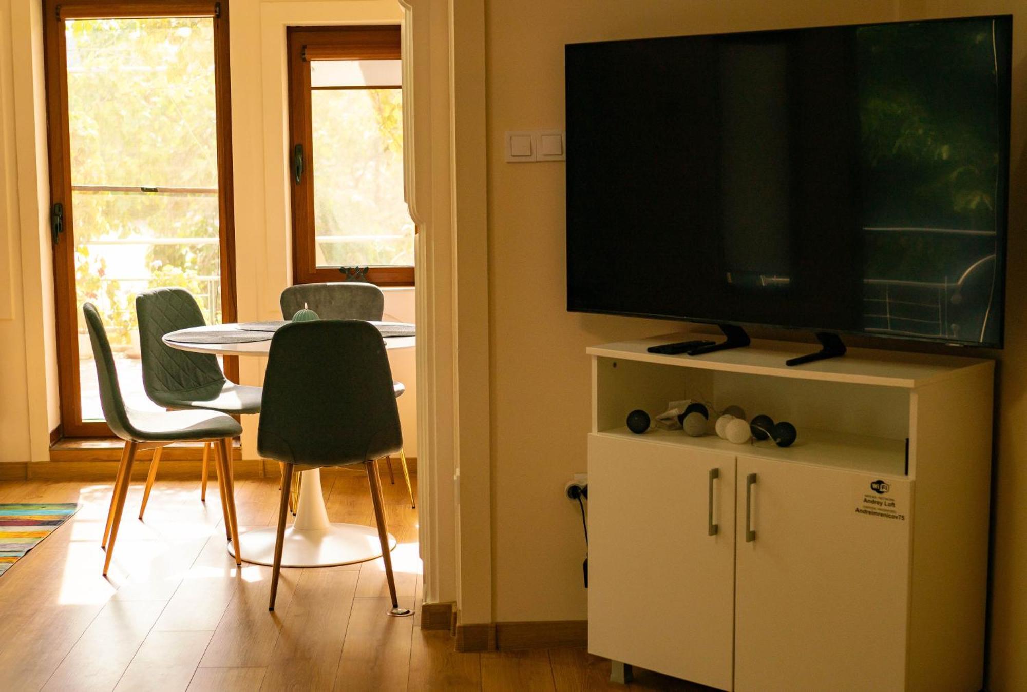 2-Bedroom Flat - Sunny Balcony Пловдив Екстериор снимка