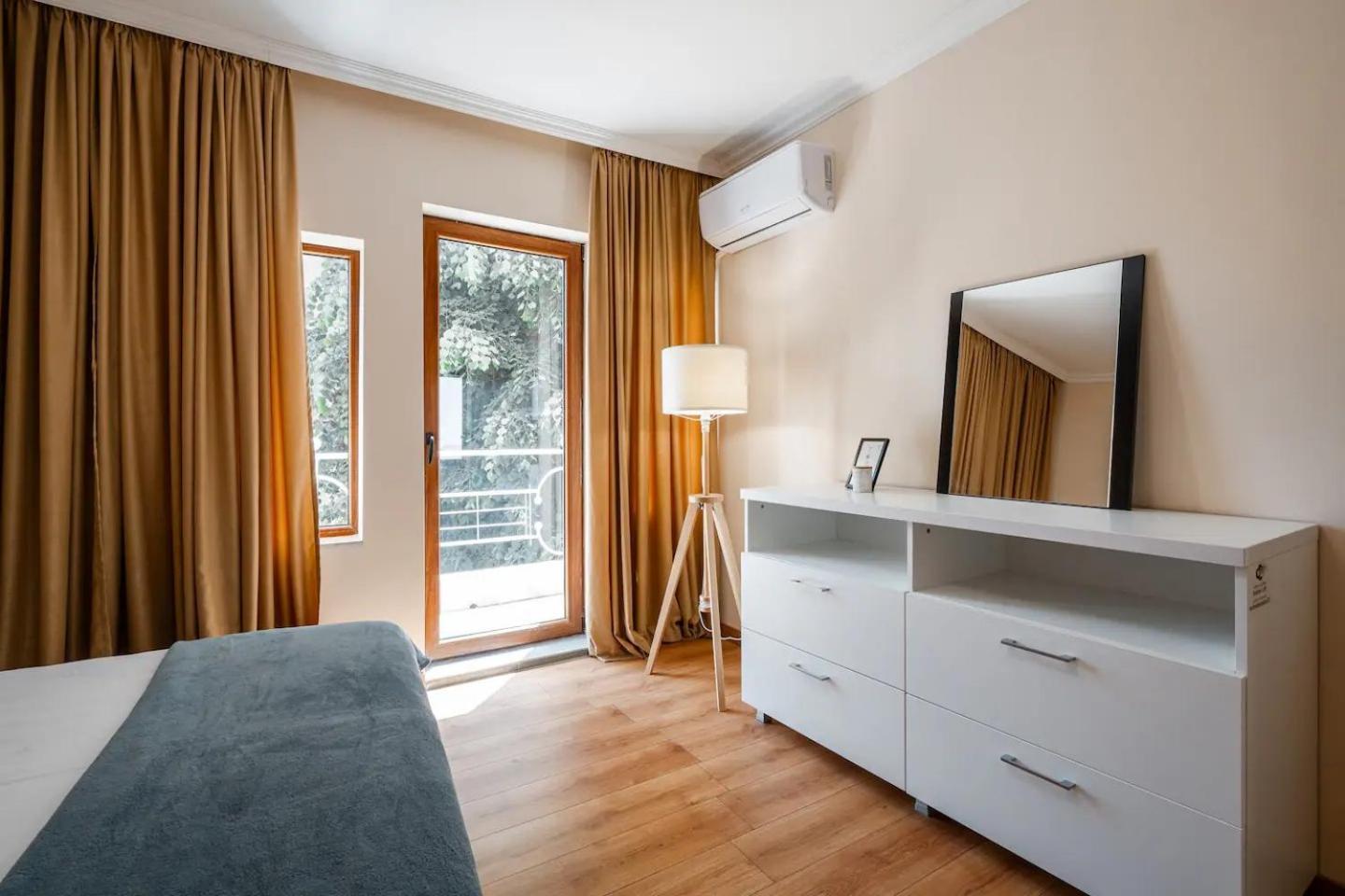 2-Bedroom Flat - Sunny Balcony Пловдив Екстериор снимка