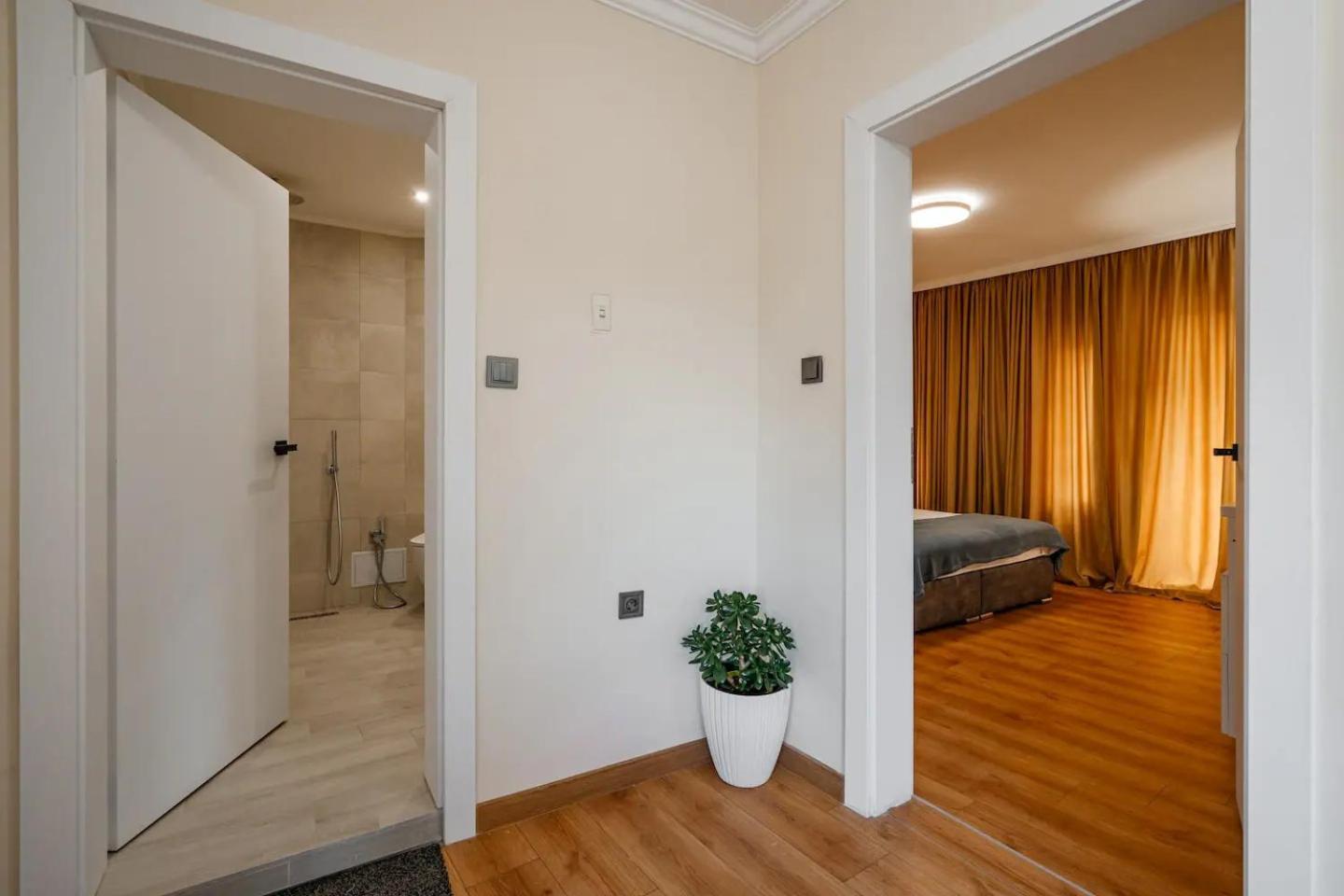 2-Bedroom Flat - Sunny Balcony Пловдив Екстериор снимка