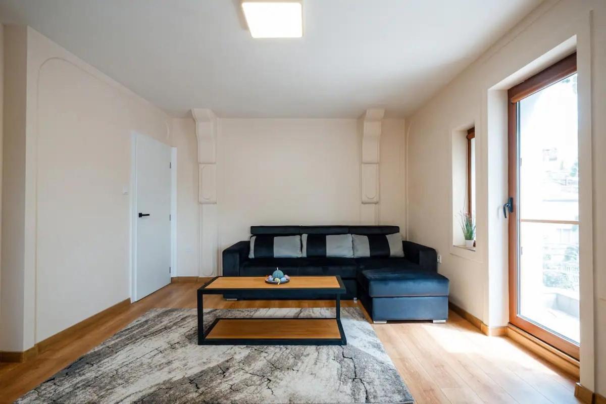 2-Bedroom Flat - Sunny Balcony Пловдив Екстериор снимка